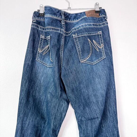Maurices Bootcut Dark Wash Jeans Size 11/12 Short - Picture 5 of 7